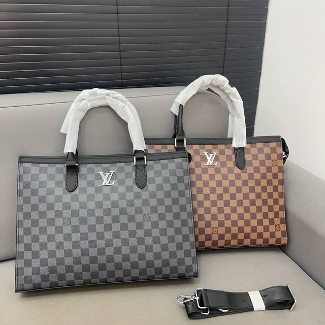 Louisvuitton 路易威登 男士公文包 电脑包 斜挎手提包 采用精湛镶嵌细工，经典百搭 实物拍摄 原厂原版面料 高端品质 配送防尘袋 38 X 27 C