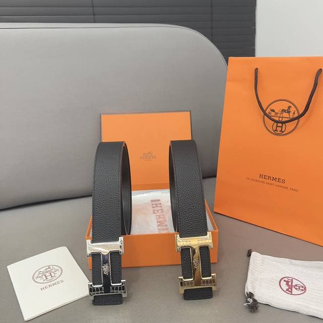 Hermès 爱马仕 牛皮钢扣印花扣眼腰带 男士经典款皮带 两色可选 时装搭配必备款 优质扣头 采用原厂牛皮带身 高品质全套包装 礼盒 礼袋 小票