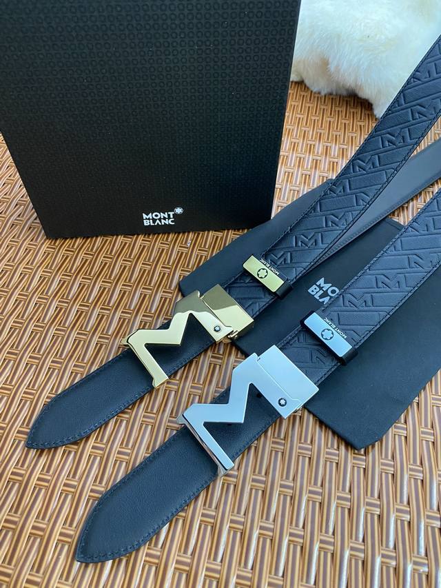 品名：万宝龙 Montblanc 原单 材质：原单牛皮腰带 百分百头层牛皮腰带保证真皮，24K纯钢扣，专柜原单品质、做工精细，时尚大牌，送人自用首选 包装： 请