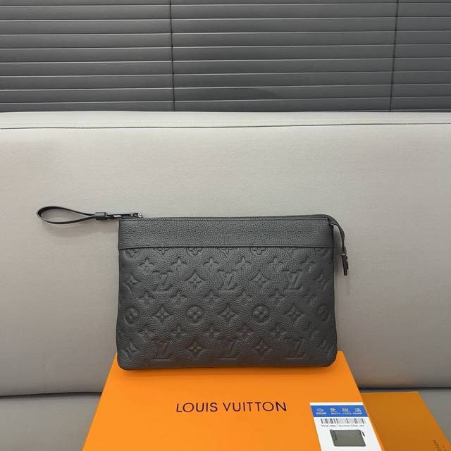 Louisvuitton 路易威登souple 牛皮手袋 手拿包 印花信封包夹包 采用精湛镶嵌细工，实物拍摄 原厂原版面料 配送防尘袋 礼盒 27 X 18 C