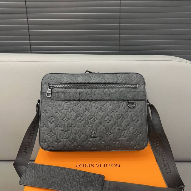 Louisvuitton 路易威登 牛皮相机包 手提单肩斜挎背包 男女通用 明星单品 采用精湛镶嵌细工，经典百搭 实物拍摄 原厂原版面料 配送防尘袋 22 X