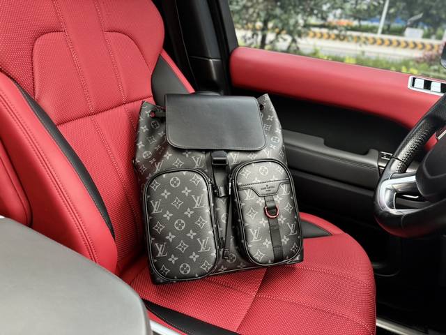 高端货 新款 “ Louis Vuitton”Lv双肩包 路易威登 N40279 Utility 老花大容量 涂层帆布拼牛皮书包背包双肩包 男款 黑花 可收纳笔