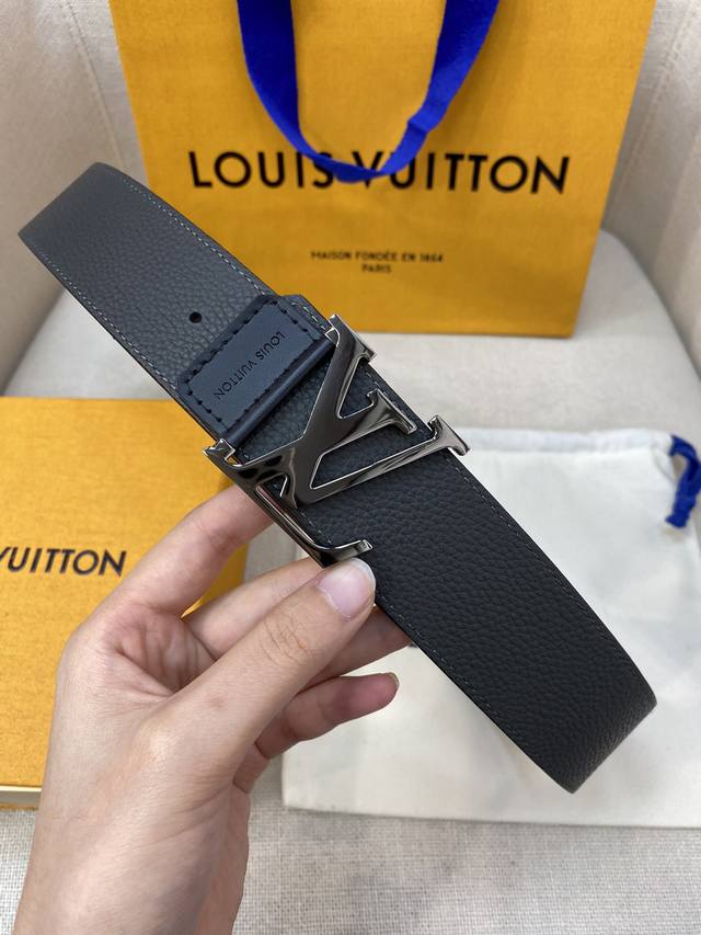 Lv 代工厂货品 4.0宽度 可验货，正品一体铸造五金，原厂皮料。