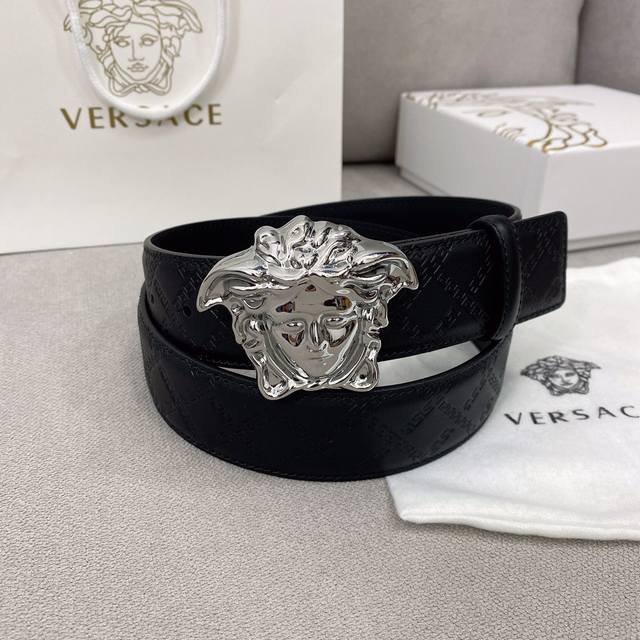 配全套包装礼盒 Versace 原单腰带，进口原版头层牛皮，搭配经典美人头真空电镀五金，宽度3.8Cm