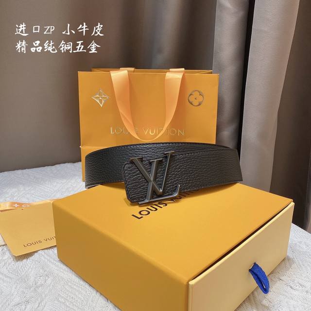 Lv路易威登 官网同步 宽度4.0Cm 精品扣 搭配设计 用了精品电镀五金 工艺精湛 双面进口小牛皮