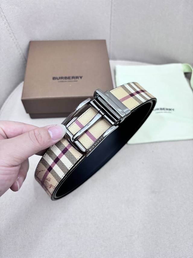 Burberry-巴宝莉！男士专柜对版金属扣，头层牛皮双面外用腰带，商务通勤休闲场合均适合佩戴3.5Cm