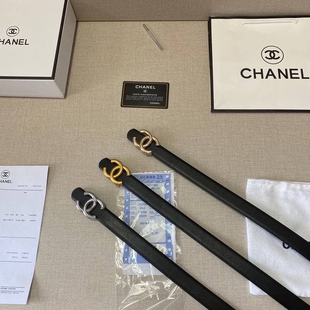 品牌：香奈儿chanel 等级：女士皮带.定制头牛层皮.双面可用。油精边致、官同网步新款 配专全柜套包装 送眼打针 长度不裁剪扣头：广州原版扣 长度：90 11