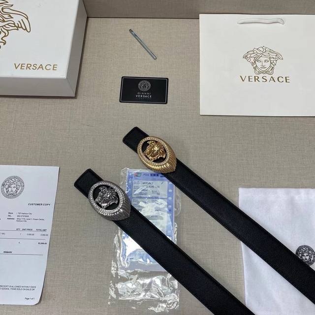 品牌：范思哲versace 等级：原单私货.头层牛皮，专柜售、堪比正品！油边精致 电脑车线 手感柔软.实物拍摄无修饰 上身效果超好、长度不可裁剪.配专柜全套包装