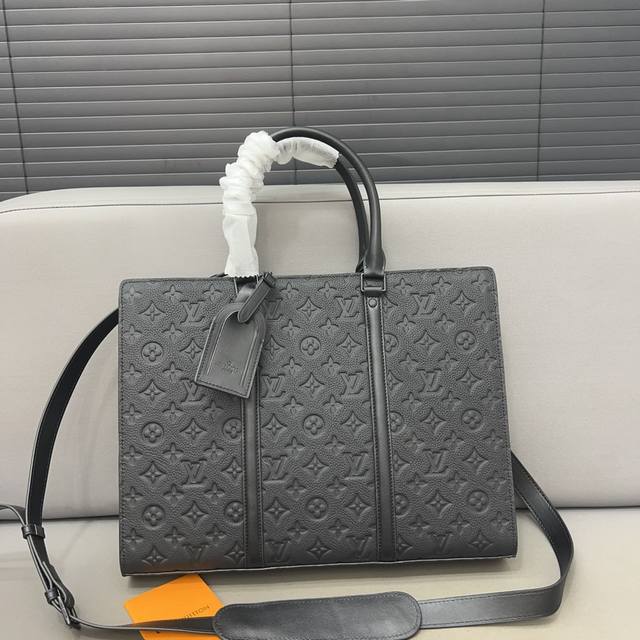 Louisvuitton 路易威登sac Plat Horizontal 牛皮男包公文包 手提包 电脑包 采用精湛镶嵌细工 经典百搭 实物拍摄 原厂原版面料 配