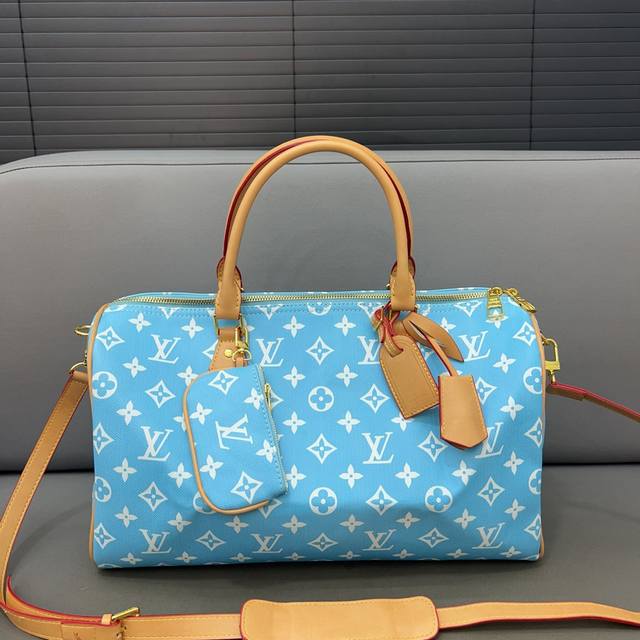 Louisvuitton 路易威登 Keepall 二合一旅行袋 手提包袋 机场包 采用精湛镶嵌细工，实物拍摄 原厂原版面料 配送防尘袋 40 Cm。