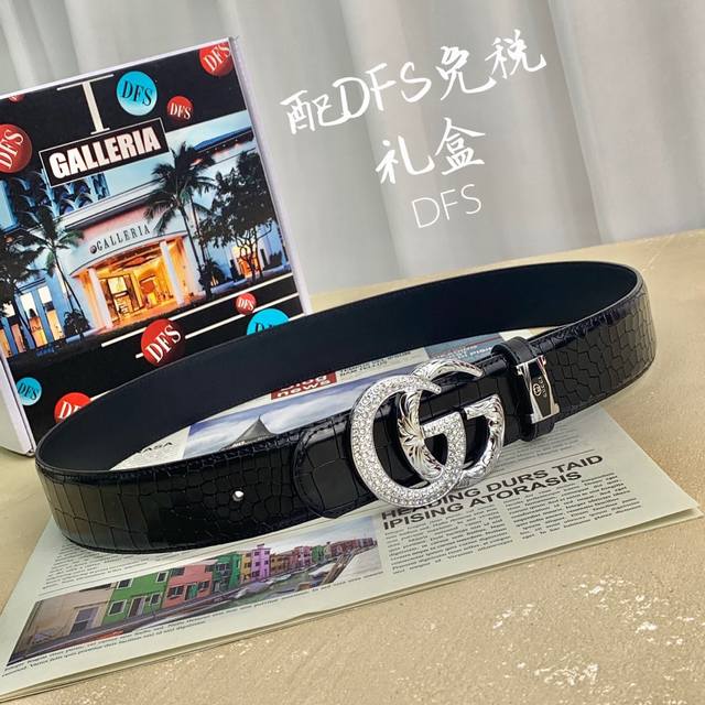 Made In Italy 批 配全套专柜包装 品牌：Gucc 扣头材质：精品实心扣 产品详情：配dfs全套包装 G古驰 头层爆裂纹带身搭配古驰双排钻扣，双面可