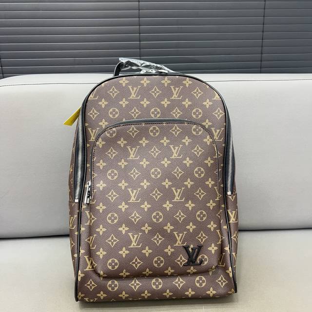 Louisvuitton 路易威登 Avenue 双肩包 男士背包 书包 电脑包采用精湛镶嵌细工，经典百搭 实物拍摄 原厂原版面料 配送防尘袋 30 X 40