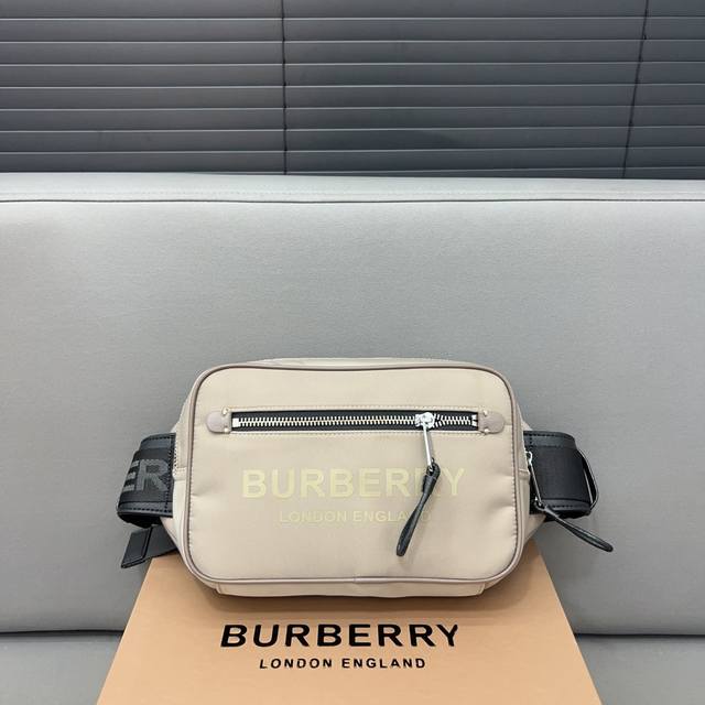 Burberry 巴宝莉 字母腰包 男女通用胸包 斜挎包 经典logo搭配原厂工艺材质 休闲百搭 采用精湛镶嵌细工，实物拍摄 原厂原版面料 配送防尘袋 23 X