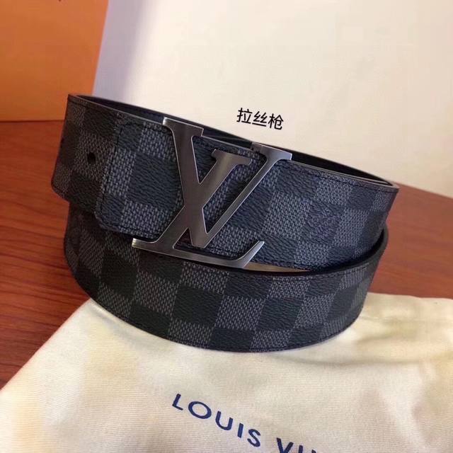 Louis Vuitton 路易威登 秘秘路易威登 Dfs免税店级别水货最新 爆款。辨识度 对版率高达98.6%附带原版包装