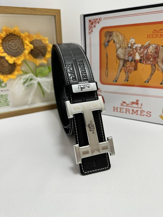 品名：爱马仕.Hermès 原单 材质：原单牛皮腰带 百分百头层牛皮腰带保证真皮，24K纯钢扣，专柜原单品质、做工精细，时尚大牌，送人自用首选 包装： 请认准如