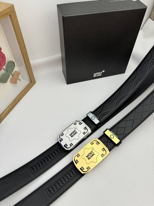 品名：万宝龙 Montblanc 自动带 材质：原单牛皮腰带 百分百头层牛皮腰带保证真皮，24K纯钢扣，专柜原单品质、做工精细，时尚大牌，送人自用首选 包装：