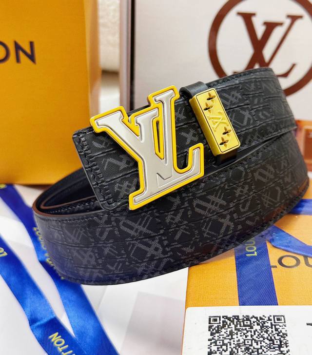 皮带：Lv..路易..威登顶级复刻. 腰带：原单品质百分百头层牛皮，保证真皮。边框叠色工艺.真空电镀.永不掉色.24K纯钢扣头层特种海豹皮双面可用专柜同等质量，