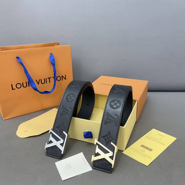 Louisvuitton 路易威登 钢扣 原单牛皮腰带 男士经典款皮带 时装搭配必备款 优质扣头 采用原厂牛皮带身 机械打孔 高品质全套包装 礼盒 礼袋 小票