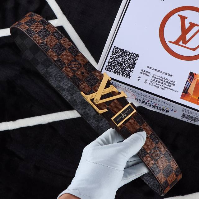 品名：Lv..路易..威登双面用 型号：认准如图专柜包装，赠送打孔器 材料：百分百头层牛皮，24K纯钢扣双面花纹，双面可用，保证真皮。专柜同等质量， 送人自用首