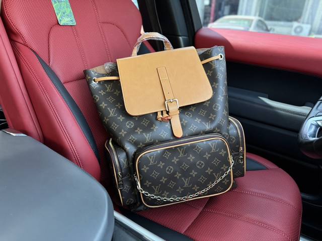 高端货 新款 “ Louis Vuitton”Lv双肩包 路易威登双肩包 M44658 Louis Vuitton Trio 经典老花帆布拼牛皮前袋金色链条摩登