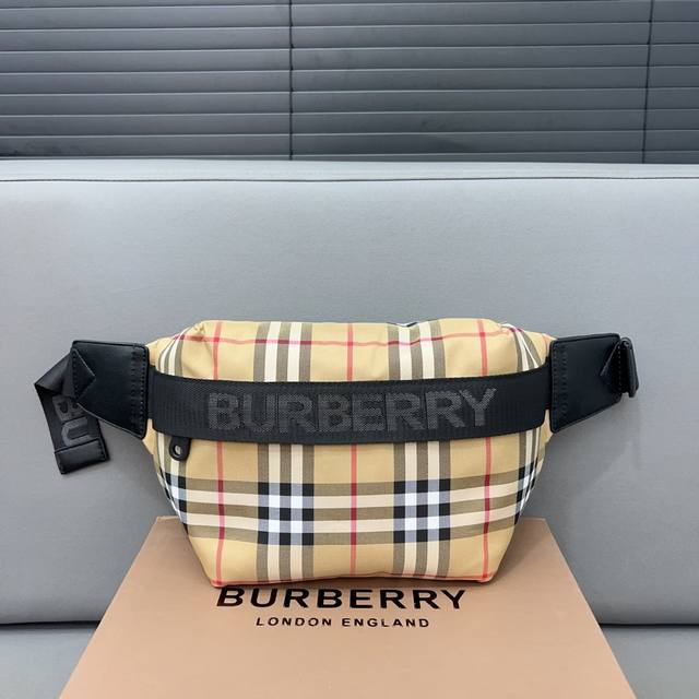 Burberry 巴宝莉 格子腰包 单肩包 男女通用斜挎包胸包 经典logo搭配原厂工艺材质 休闲百搭 采用精湛镶嵌细工，实物拍摄 原厂原版面料 配送防尘袋 3