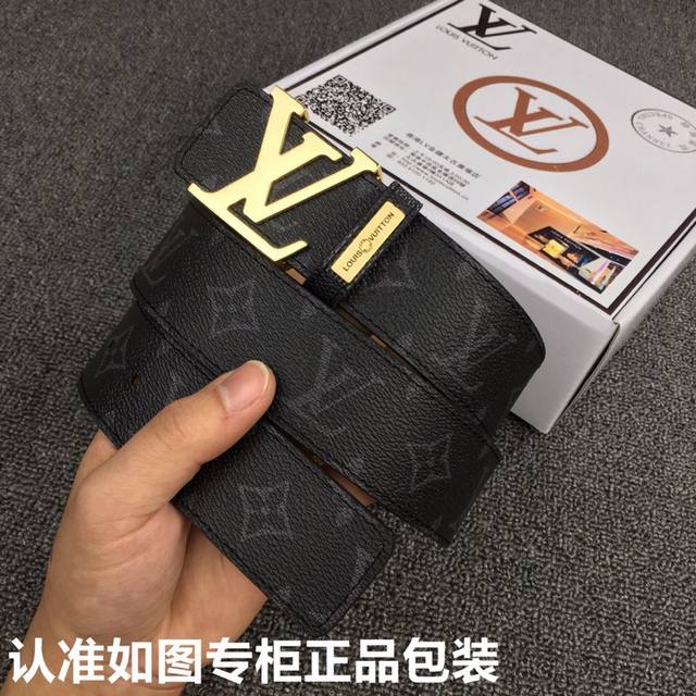 品牌：Lv.易路威登 型号：原单！认准如图专柜正品包装 等级：意大利进口百分百头层牛皮，Lv.易路威登，世界著名奢侈品品牌，经典之作，格仔系列，黑格，咖啡格，老