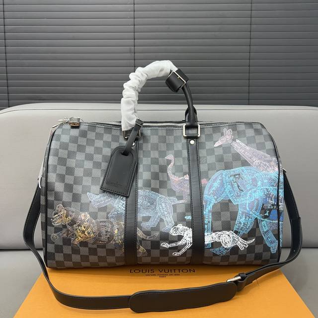 Louisvuitton 路易威登 Keepall 旅行袋 手提包袋 机场包 采用精湛镶嵌细工，实物拍摄 原厂原版面料 配送小票 防尘袋 礼盒 45 X 27