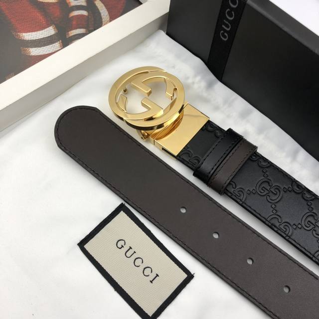 配送专柜全套礼盒包装。 Gucci 古奇官网新款 正品规格 原版品质 头层小牛皮压花 咖啡色头层皮底 官方logo编号:473030 37Mm 抛光亮面旋转双g