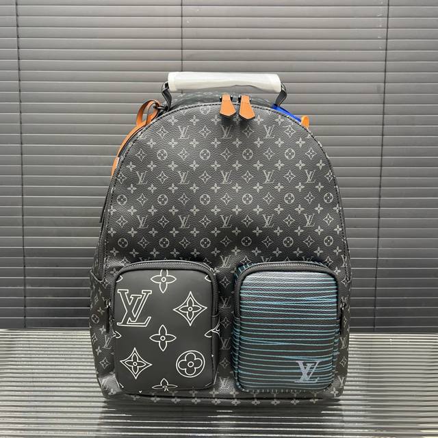 Louisvuitton 路易威登 Multipocket双肩包 拼色背包 男女通用 采用精湛镶嵌细工，经典百搭 实物拍摄 原厂原版面料 配送防尘袋 40 X