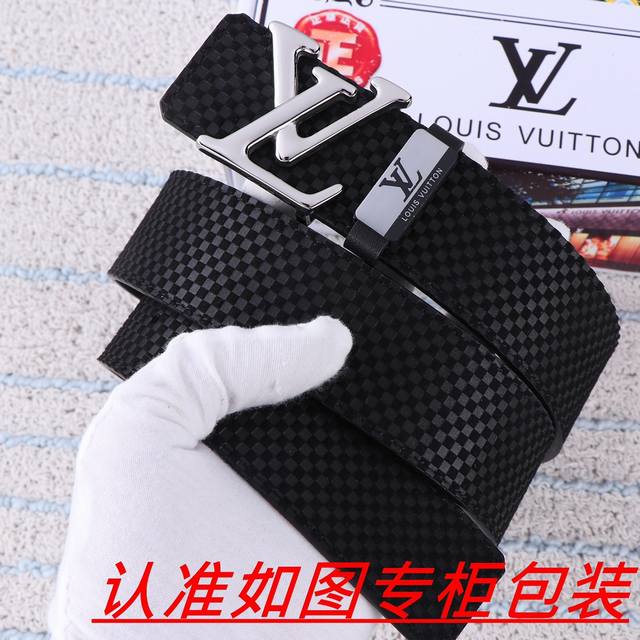 品名：Lv..路易.威登 腰带原单 皮带 材料：百分百头层牛皮，保证真皮。24K纯钢扣双面可用专柜同等质量， 送人自用首选 包装： 请认准如图专柜包装，赠送打孔