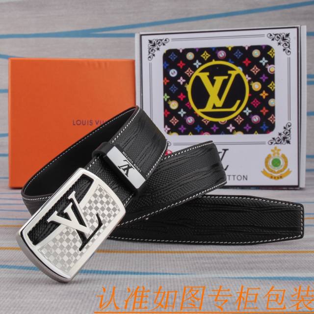 腰带皮带：Lv 路易威登原单牛皮皮带 男款皮带：材质百分百头层牛皮腰带保证真皮皮带，专柜原单品质、做工精细，时尚大牌，送人自用首选包装： 请认准如图专柜包装赠送