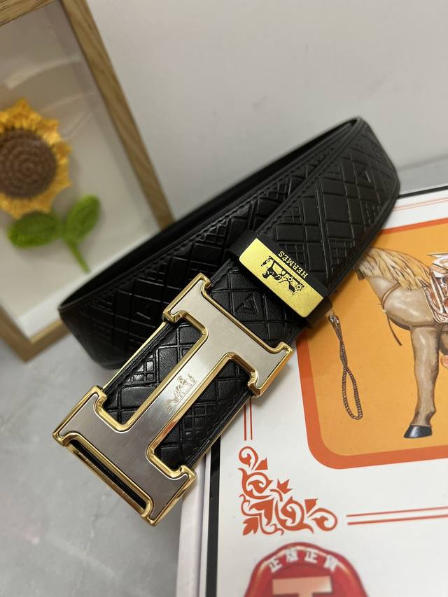 品名：爱马仕.Hermès 原单 材质：原单牛皮腰带 百分百头层牛皮腰带保证真皮，24K纯钢扣，专柜原单品质、做工精细，时尚大牌，送人自用首选 包装： 请认准如