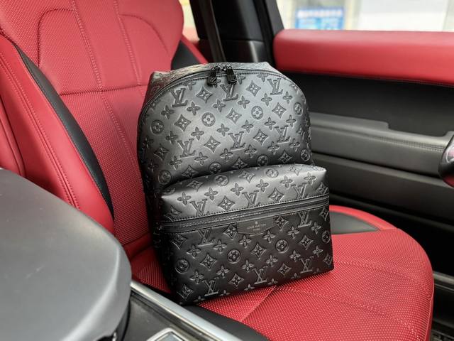 高端货 新款 “Louis Vuitton 路易威登”双肩包 M30230 Louis Vuitton Discovery 图案压花拉链开合 帆布拼牛皮 书包背