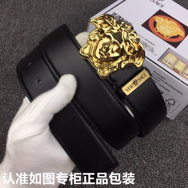 品牌：Versace.范思哲 型号：原单！请认准如图专柜包装 等级：意大利进口百分百头层牛皮，范思哲.Versace，世界著名奢侈品品牌，美人头经典之作，进口头