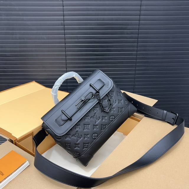 Louisvuitton 路易威登 Steamer手袋 牛皮链条手提包 斜挎单肩公文包 采用精湛镶嵌细工，经典百搭 实物拍摄 原厂原版面料 配送飞机礼盒 37