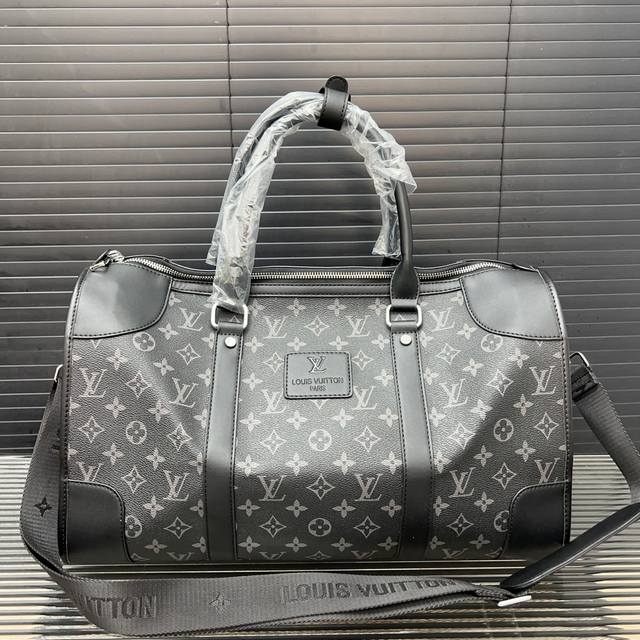 Louisvuitton 路易威登 提花 刺绣旅行袋 机场包 手提包 原厂面料材质 电镀五金 休闲百搭 高端货 配送 防尘袋 25 X 45 Cm