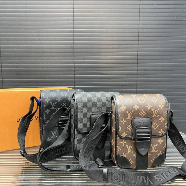 Louisvuitton 路易威登 Archy 牛皮压花钱夹 手机包 单肩斜挎包 采用精湛镶嵌细工，经典百搭 实物拍摄 原厂原版面料 配送防尘袋 礼盒 20 X