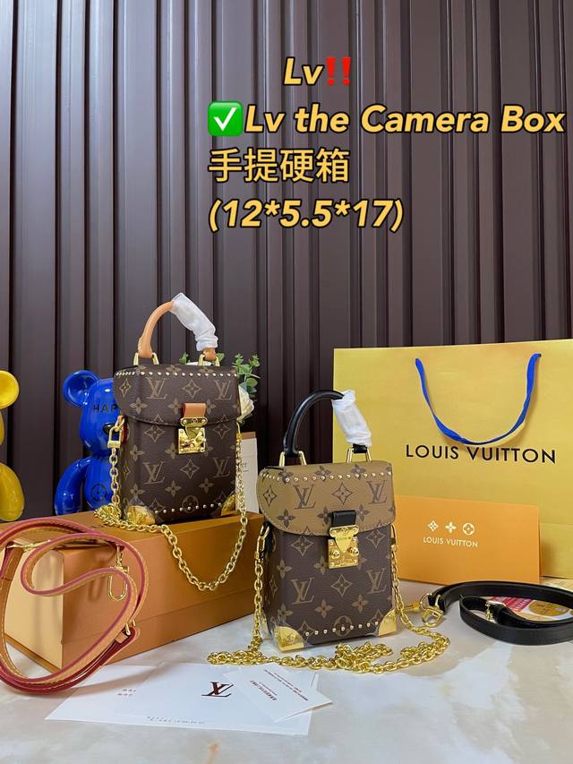 折叠盒飞机盒包装 Lv Camera Box盒子包最新爆款lv 24Fw Camera Box铆钉相机包 全国各大专柜都在抢货热潮中 最新爆款lv 24Fw C