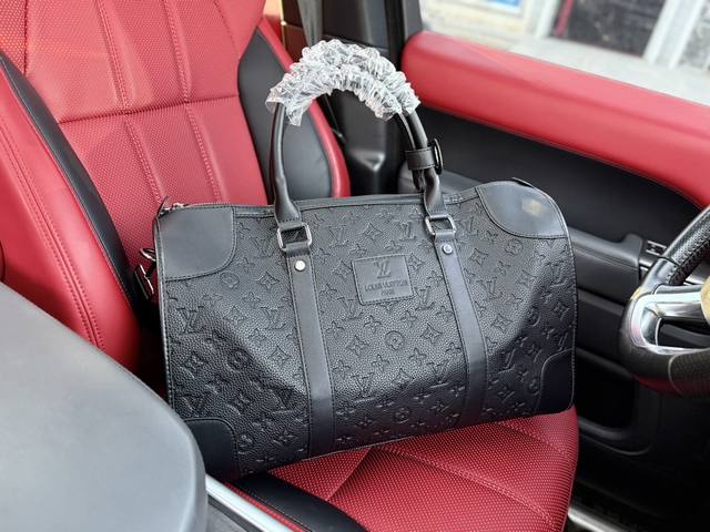 高端货 新款 “ Louis Vuitton ”Lv旅行袋 路易威登旅行包 Louis Vuitton Keepall 45 经典老花满印可调节可拆卸肩带 涂层