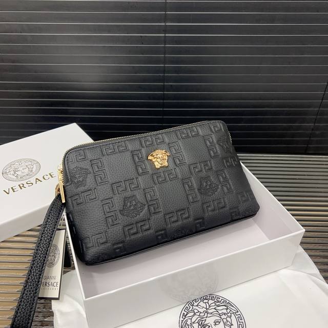 Versace 范思哲 双拉链牛皮手拿包 卡包钱包多功能男包 采用精湛镶嵌细工，实物拍摄 原厂原版面料 配送礼盒 22 X 14 Cm。