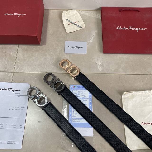 特价 品牌：菲拉格慕ferragamo 等级：原版品质.头层牛皮 专柜售经典爆款开模。油边精致 电脑车线 手感柔软.实物拍摄无修饰 上身效果超好、长度可裁剪.配