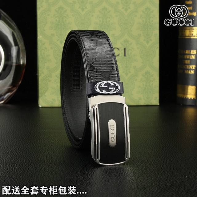 高端品质，实物拍摄..... 批 配全套专柜礼盒 品牌：Gucci 原单品 扣头材质：双色纯钢扣 带身材质正面：正版宽度35Mm双面头层牛皮钢质真空纳米电镀专柜