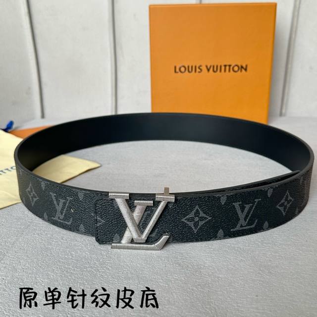 Lv.路易威登 全套包装 原版品质 代工厂货品 40Mm宽度 正品一体铸造五金钢扣，原厂皮料 双面原厂定制面料，区别市场货