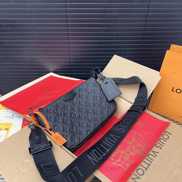 Louisvuitton 路易威登 Pochette Accessoire Xl 牛皮麻将包 斜挎包 老花包 男包 邮差包 男士休闲单肩 超大容量 电镀激光雕刻