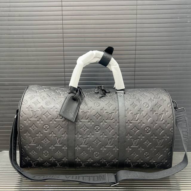 Louisvuitton 路易威登 Keepall 牛皮压花旅行袋 手提包袋 机场包 实物拍摄 50 Cm。