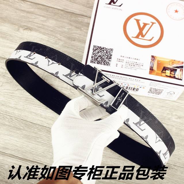 皮带：Lv..路易..威登顶级复刻- 腰带：原单品质百分百进口原厂头层牛皮，保证真皮。镜面浮雕工艺.真空电镀.永不掉色.24K纯钢扣藤原浩同款-七彩老花.黑白间