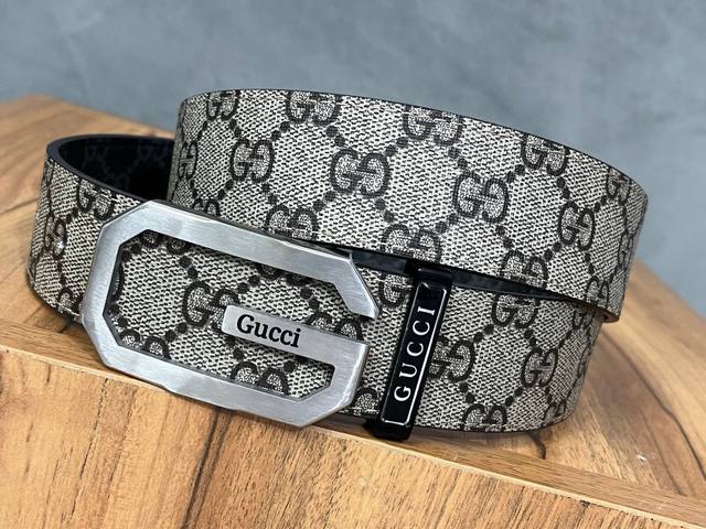 高端品質，實物拍攝 批 配全套禮盒 Gucci.古馳 全套包裝 寬度 38Mm寬度 精品五金包頭鋼扣 原廠皮料 雙面原廠定制進口面料 可雙面使用