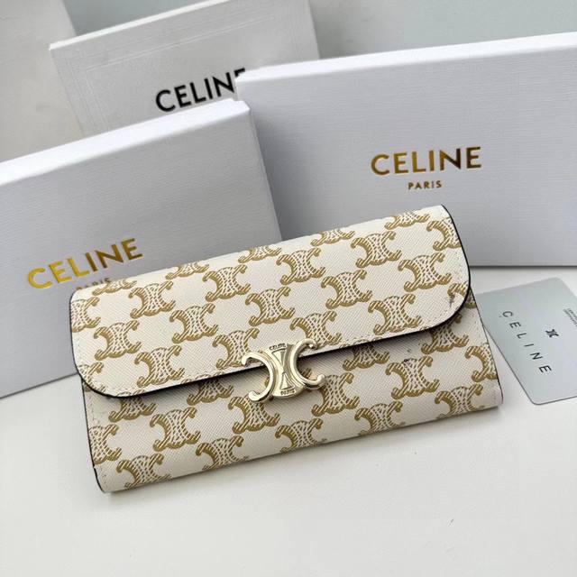 Celine A06颜色 白色印花尺寸 19*10.5*3.5 Celine 专柜同步，专柜品质顶级进口牛皮 海外订制钥匙扣五金 做工油边精湛