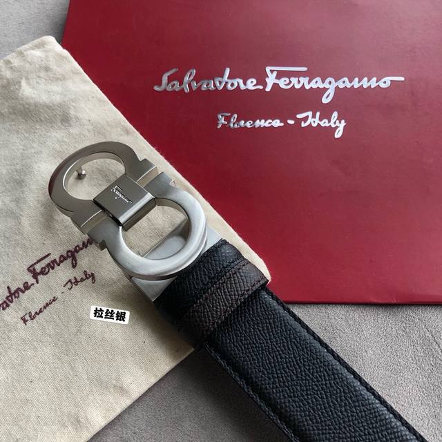 Salvatore Ferragamo菲拉格慕男士3.5Cm经典专柜版型金属夹扣，头层牛皮十字纹理可双面外用！