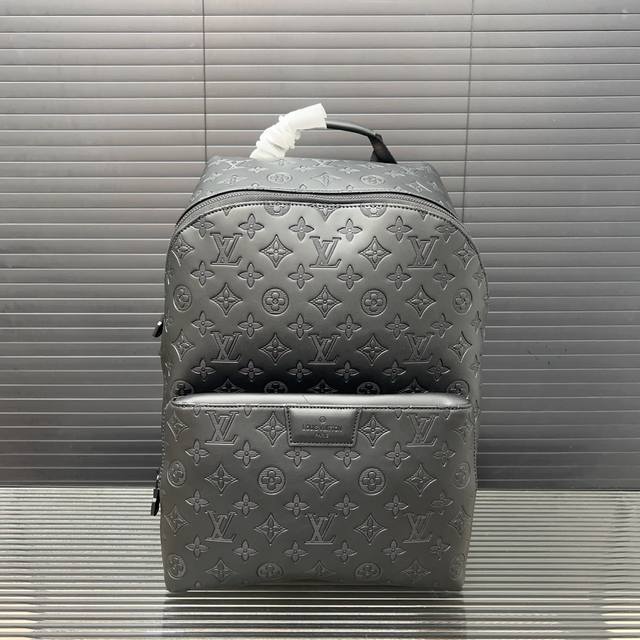 Louisvuitton 路易威登 Discovery双肩包 大容量男士背包 书包 采用精湛镶嵌细工，经典百搭 实物拍摄 原厂原版面料 配送防尘袋 40 X 3